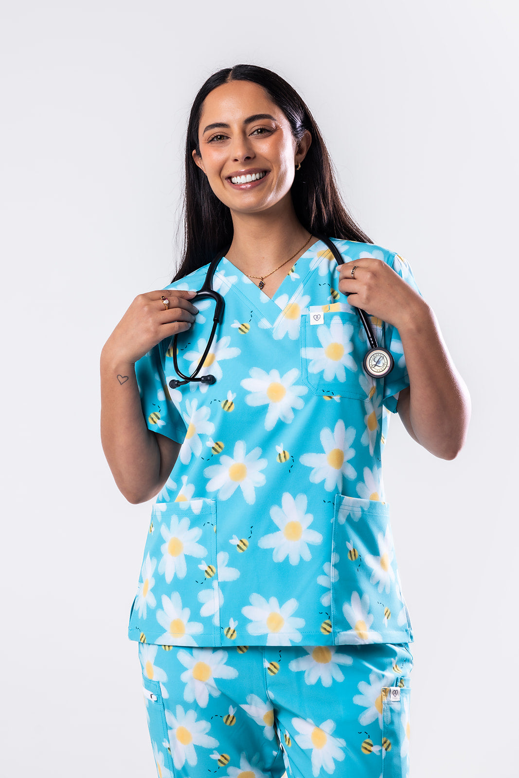 Bee & Daisy Scrub Set