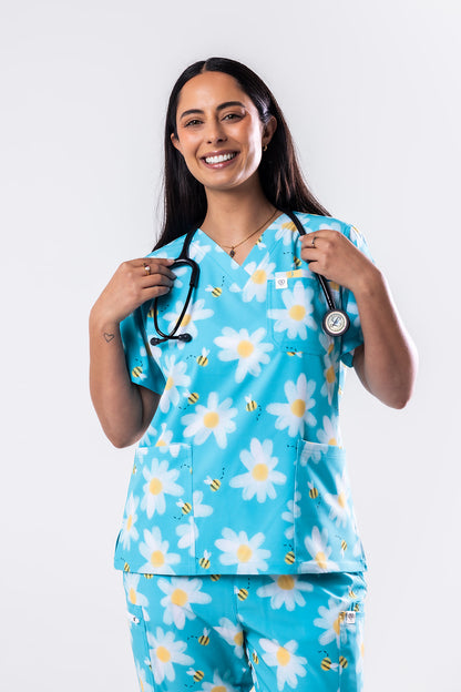 Bee & Daisy Scrub Set